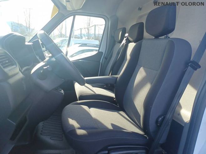 Renault Master FOURGON FGN TRAC F3500 L2H2 BLUE DCI 135 blanc de 2024