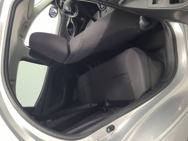 Toyota Yaris Hybride 116h Design gris de 2025