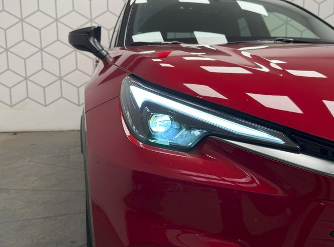 Lexus LBX LBX 2WD Emotion 5p Rouge de 2025