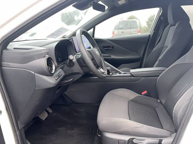 Toyota C HR Hybride 140 Design blanc de 2024