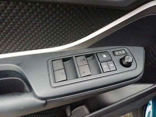 Toyota C HR Hybride 2.0L Dynamic Ultimate bleu de 2024