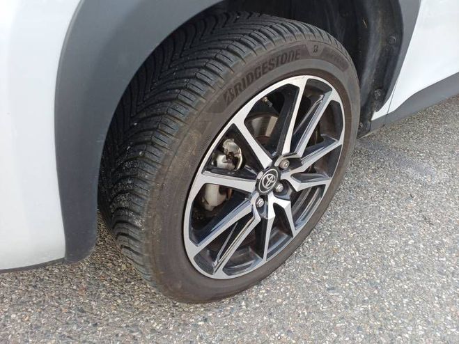 Toyota Yaris Cross Hybride 116h 2WD GR SPORT gris de 2023