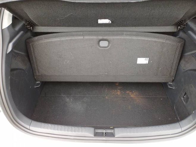 Toyota Yaris Hybride 116h Design blanc de 2024