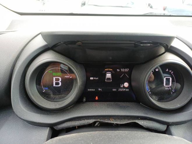 Toyota Yaris Hybride 116h Design blanc de 2023