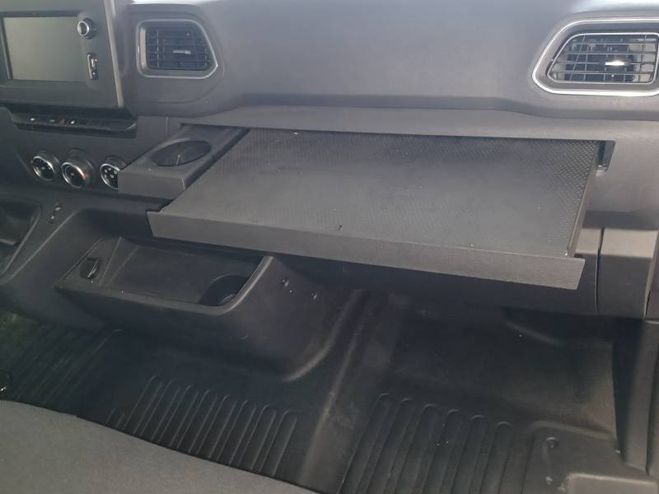 Renault Master FOURGON FGN TRAC F3300 L2H2 BLUE DCI 135 gris de 2024