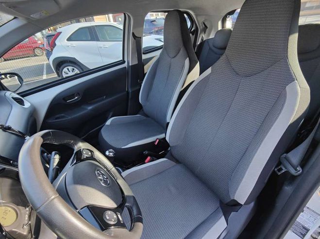 Toyota Aygo 1.0 VVT-i x-play blanc de 2021