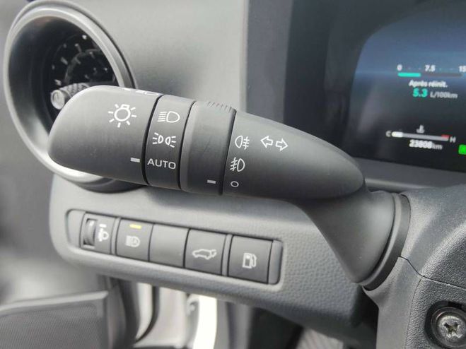 Toyota C HR Hybride 200 Design blanc de 2025