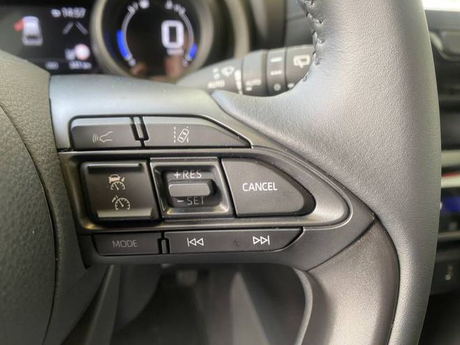 Toyota Yaris Cross Hybride 116h 2WD Design gris de 2022