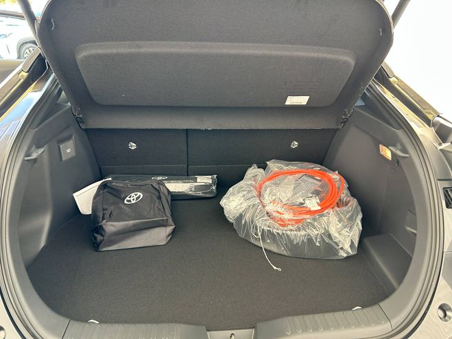 Toyota C HR C-HR Hybride Rechargeable 225 Design 5p Gris de 2025