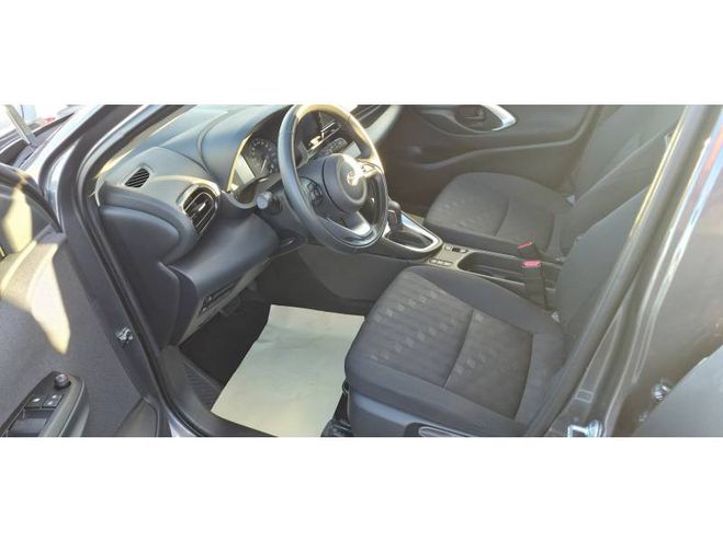 Toyota Yaris Hybride 116h Dynamic gris de 2024