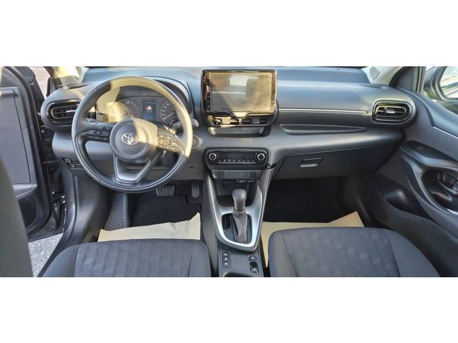 Toyota Yaris Hybride 116h Dynamic gris de 2024