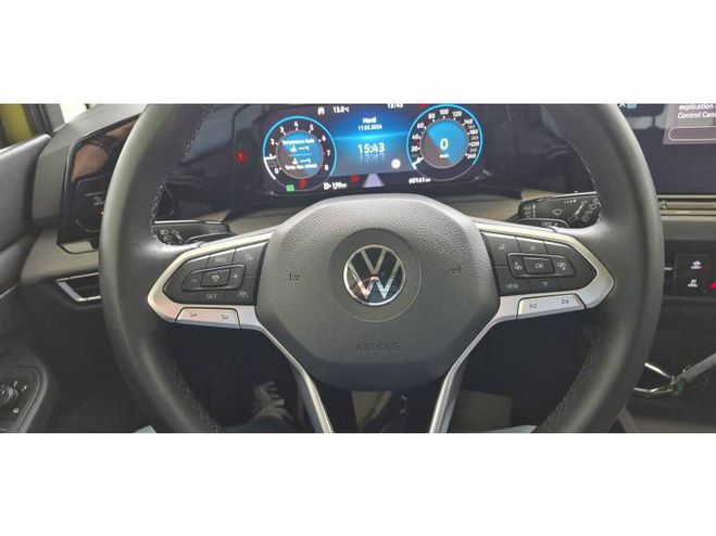 Volkswagen Golf 1.5 eTSI OPF 150 DSG7 Life jaune de 2021