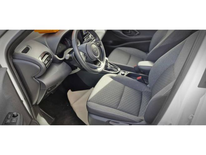 Toyota Yaris Cross Hybride 130h AWD-i Design blanc de 2024