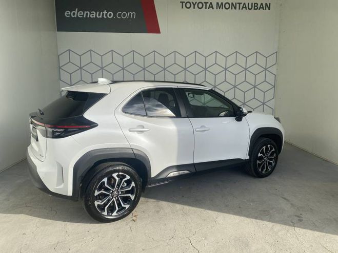 Toyota Yaris Cross Hybride 130h AWD-i Design blanc de 2024