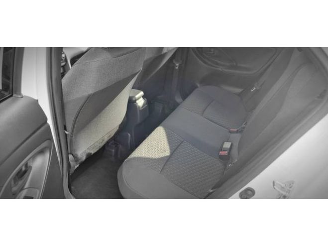 Toyota Yaris Cross Hybride 130h AWD-i Design blanc de 2024
