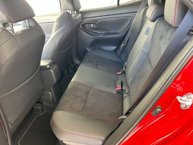 Toyota Yaris Yaris Cross Hybride 130h 2WD GR SPORT 5p Rouge de 2025