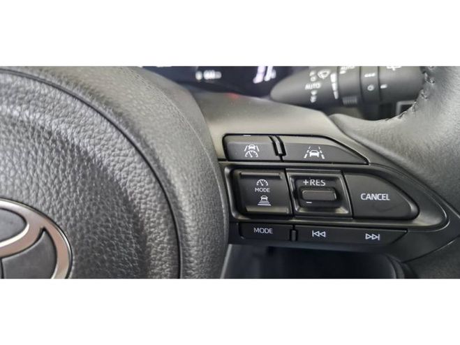 Toyota Yaris Cross Hybride 130h 2WD Design blanc de 2024