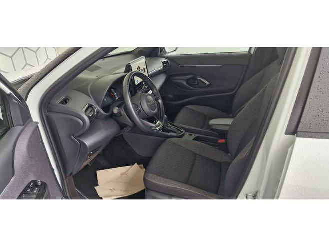 Toyota Yaris Cross Hybride 130h 2WD Design blanc de 2024