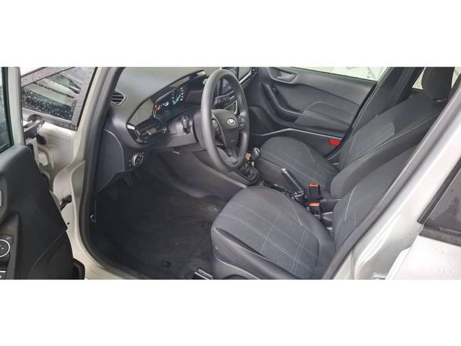 Ford Fiesta 1.0 EcoBoost 100 ch S&S BVM6 Trend gris de 2021