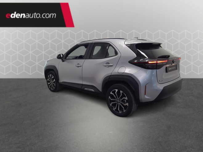 Toyota Yaris Cross Hybride 130h AWD-i Design gris de 2024