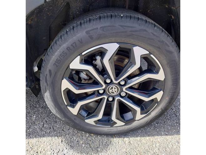 Toyota Yaris Cross Hybride 130h 2WD Design Business + blanc de 2024