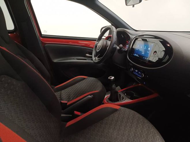 Toyota Aygo 1.0 VVT-i 72 Air Design rouge de 2024