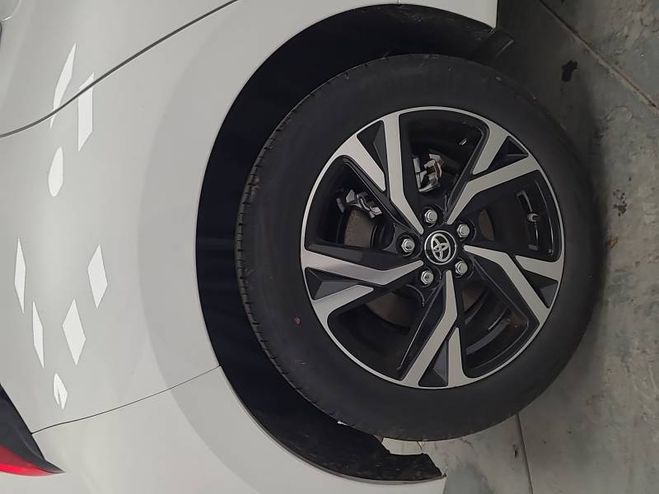 Toyota Yaris Hybride 116h Design blanc de 2025