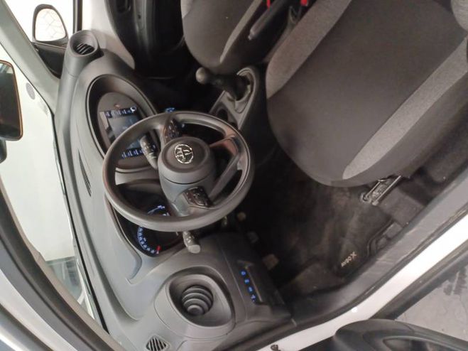 Toyota Aygo 1.0 VVT-i 72 Active Business blanc de 2024