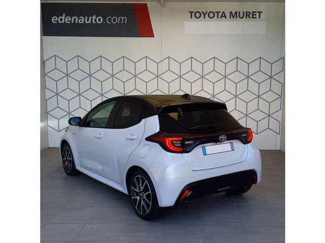 Toyota Yaris Hybride 116h Collection blanc de 2021
