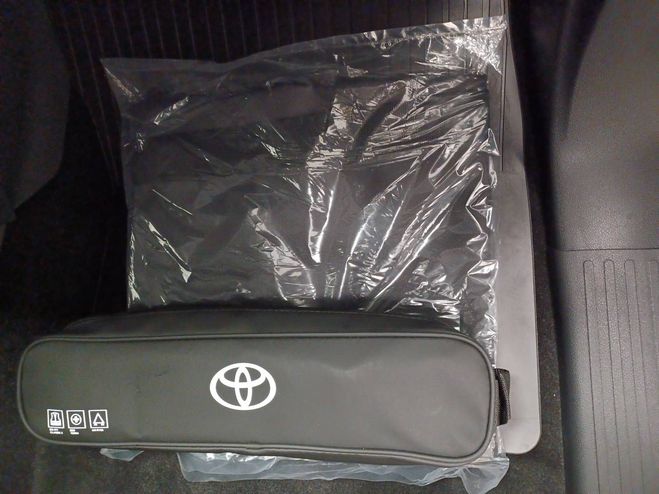 Toyota Proace PROACE CITY MEDIUM 1.5L 130 D-4D BVA BUS Gris de 2023