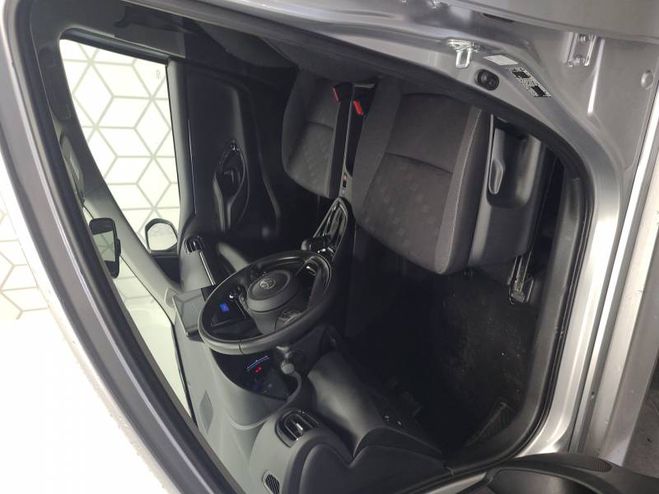 Toyota Yaris Hybride 116h Design gris de 2025
