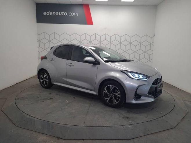 Toyota Yaris Hybride 116h Design gris de 2025