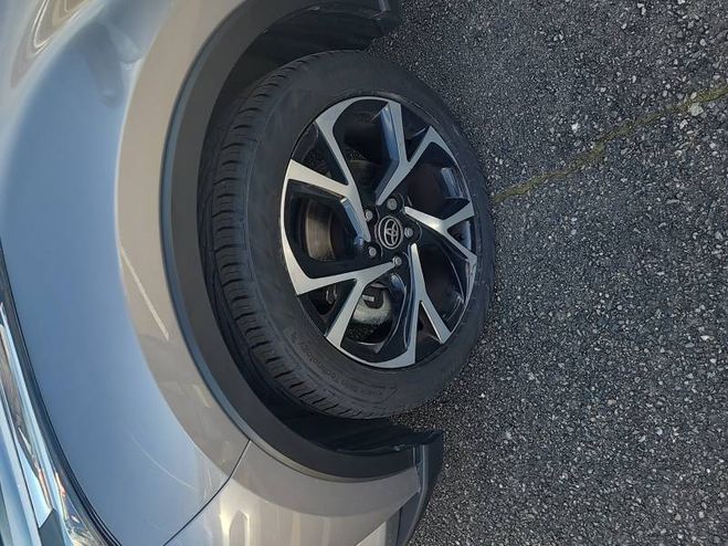 Toyota C HR Hybride 1.8L Edition gris de 2022