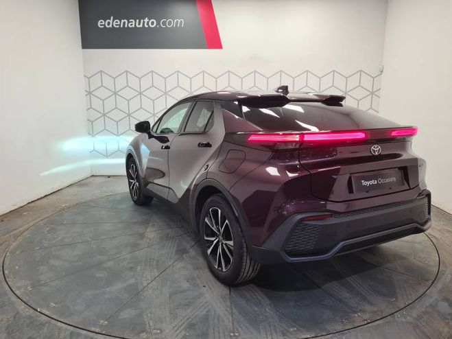 Toyota C HR Hybride 200 Design rouge de 2024