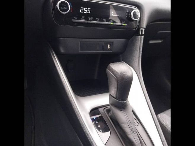Toyota Yaris Hybride 116h Design blanc de 2024