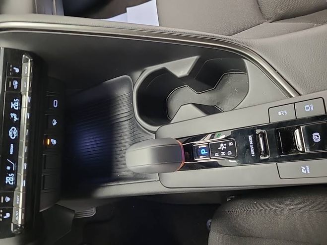 Toyota C HR Hybride 140 Design blanc de 2025