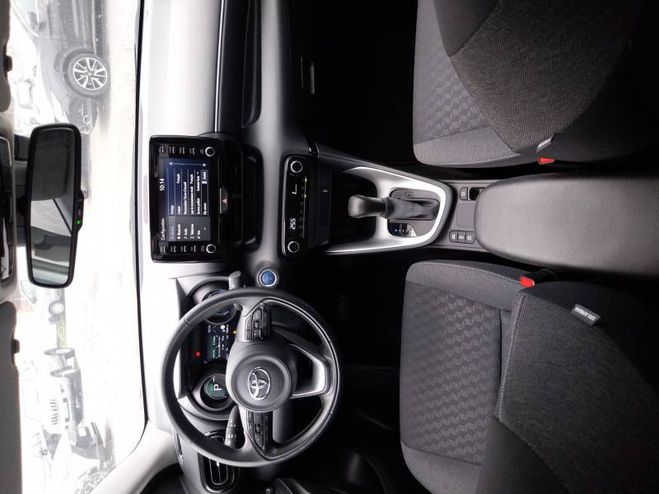 Toyota Yaris Hybride 116h Design blanc de 2024