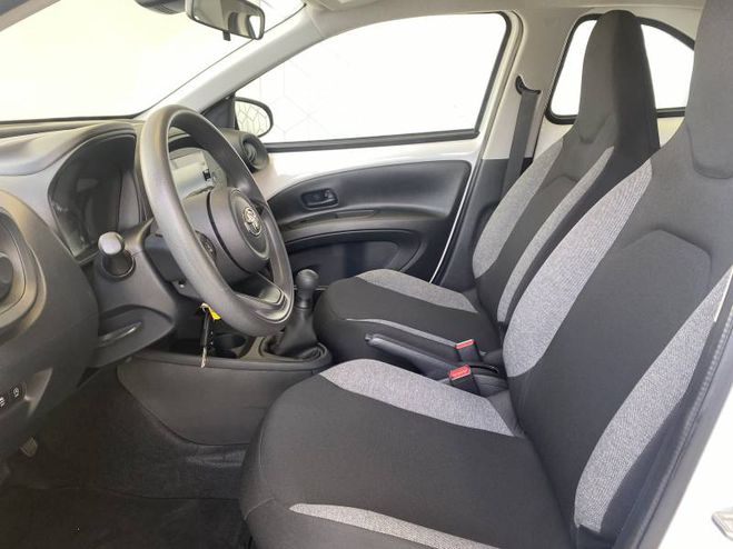 Toyota Aygo 1.0 VVT-i 72 Active Business blanc de 2023
