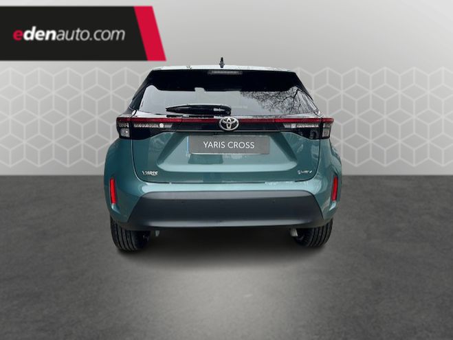 Toyota Yaris Yaris Cross Hybride 130h 2WD Design 5p Vert de 2025