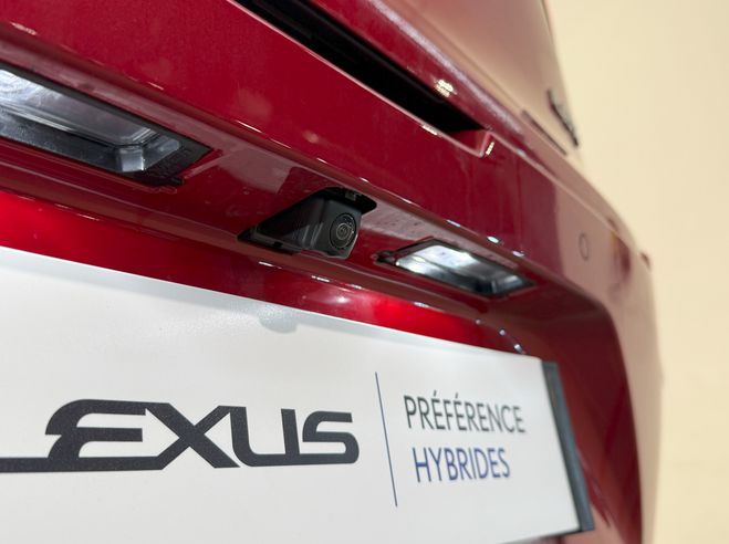 Lexus LBX LBX 2WD Emotion 5p Rouge de 2025