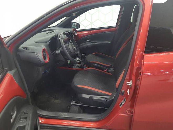 Toyota Aygo 1.0 VVT-i 72 Design rouge de 2022