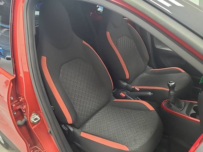 Toyota Aygo 1.0 VVT-i 72 Design rouge de 2022