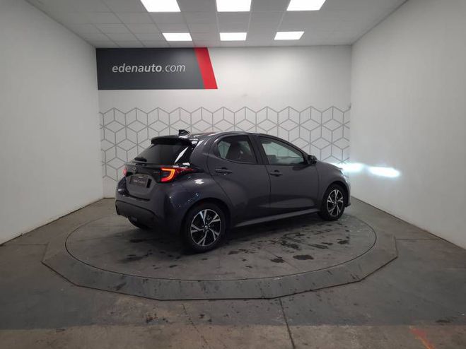 Toyota Yaris Hybride 116h Design gris de 2025