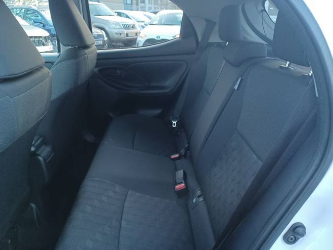 Toyota Yaris Hybride 116h Design blanc de 2024
