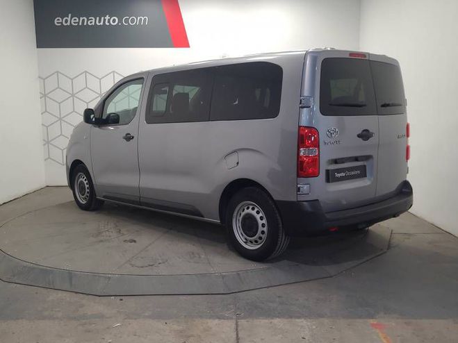 Toyota Proace COMBI Verso Long 2.0L 140 D-4D BVM6 Dyna gris de 2024