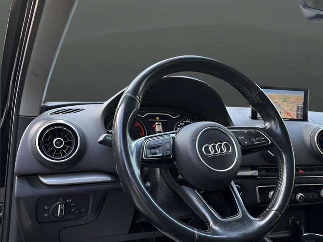 Audi A3 1.6 TDI 110CH BUSINESS LINE NOIR de 2017