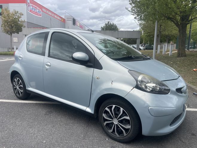 Toyota Aygo 1.0 es economique 2006 prix 2100�  de 2006
