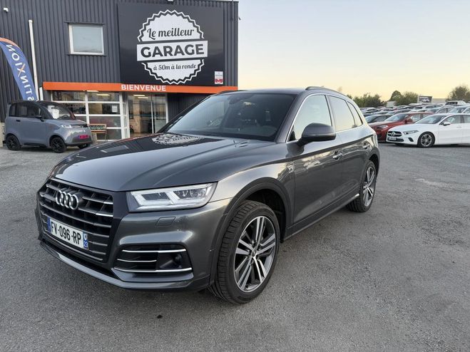 Audi Q5 Quattro 2.0 55 TFSI e - 367 - BV S-troni GRIS de 2020