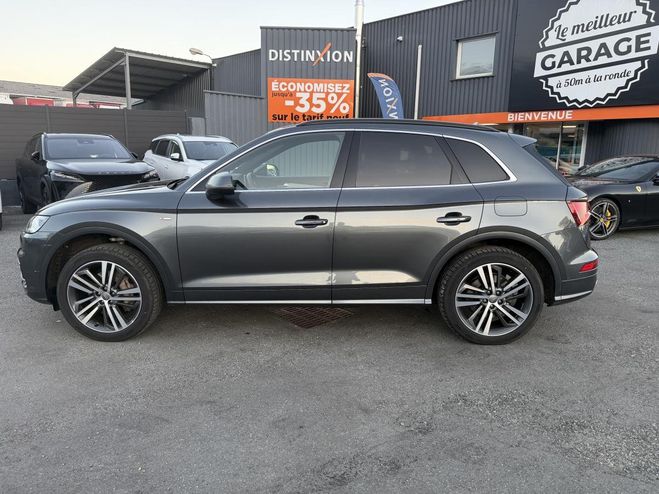 Audi Q5 Quattro 2.0 55 TFSI e - 367 - BV S-troni GRIS de 2020