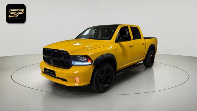Dodge Ram 1500 BIGHORN CREW CAB 4X4 * V8 HEMI 5.7  Jaune de 2019